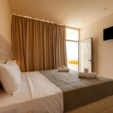 Szálloda Aqua Sun Village Kutulufári