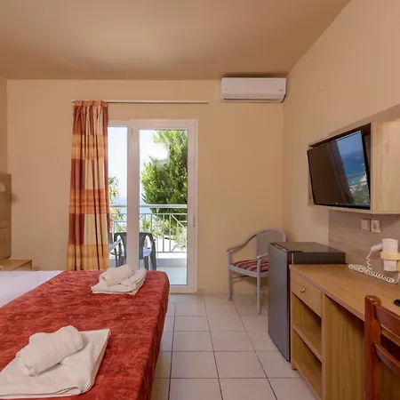 Szálloda Aqua Sun Village Kutulufári