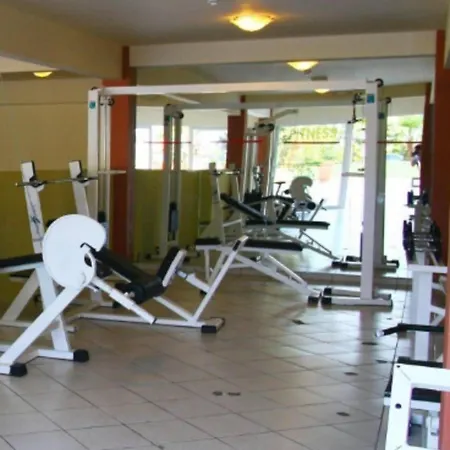 Aqua Sun Village Szálloda Kutulufári