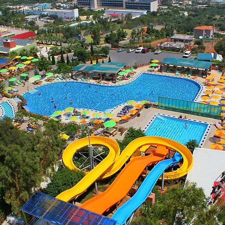 Szálloda Aqua Sun Village 4*