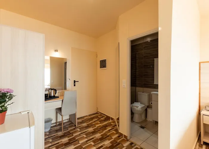 Hotel Aqua Sun Village