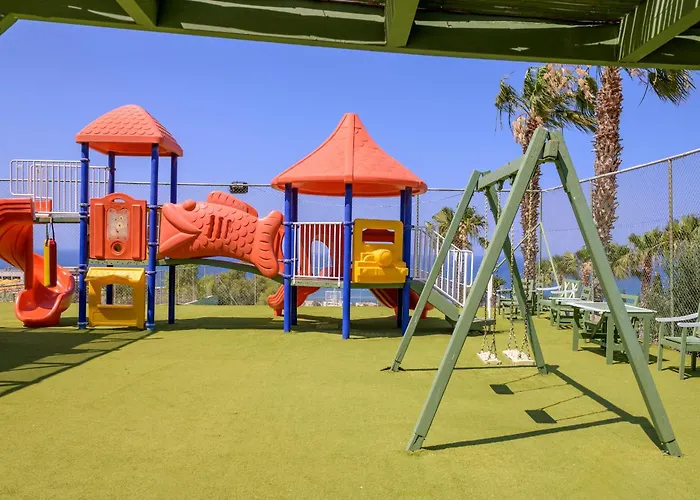 Aqua Sun Village Hotel 4*