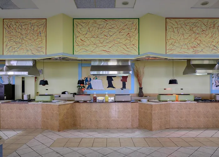 Hotel Aqua Sun Village