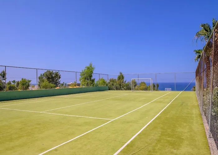 Aqua Sun Village Hotel 4*