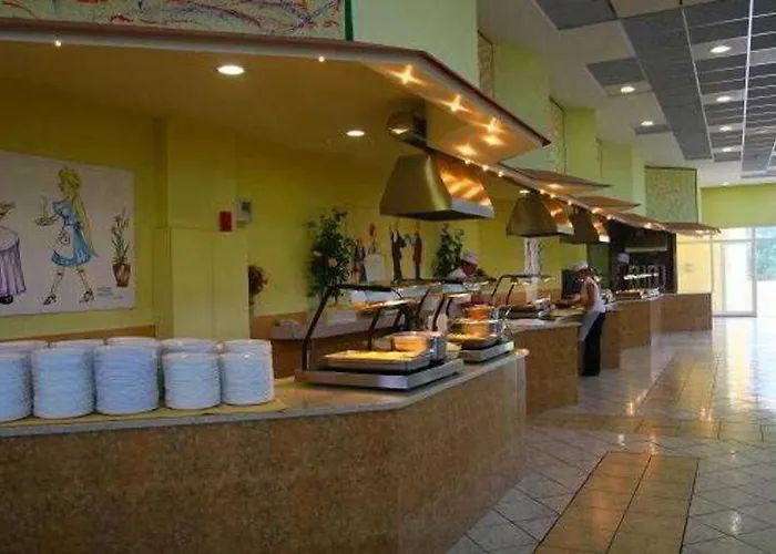 Hotel Aqua Sun Village