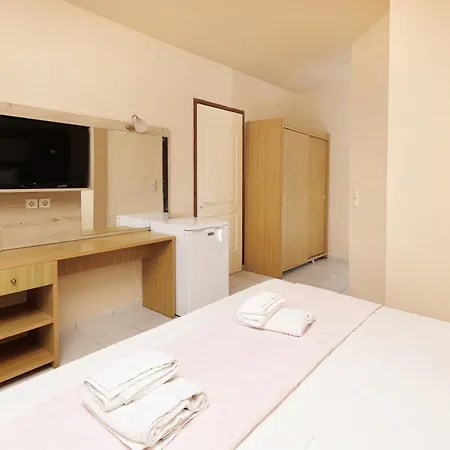 Hotel Aqua Sun Village 4*