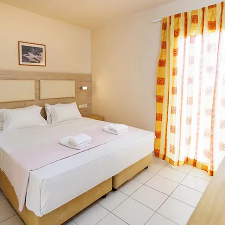 Aqua Sun Village ホテル 4*
