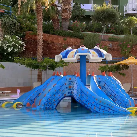 Aqua Sun Village ホテル ヘルソニソス