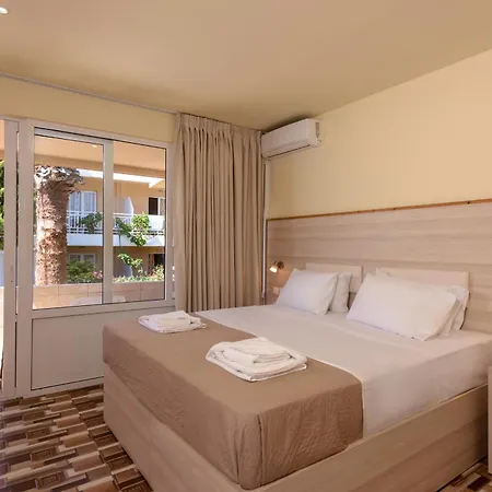 Aqua Sun Village Hotel 4*