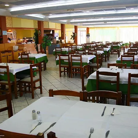 Aqua Sun Village Готель 4*