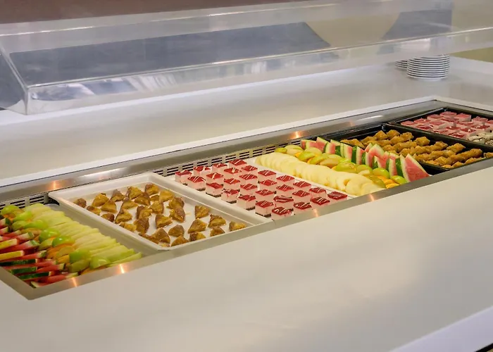 Aqua Sun Village Готель