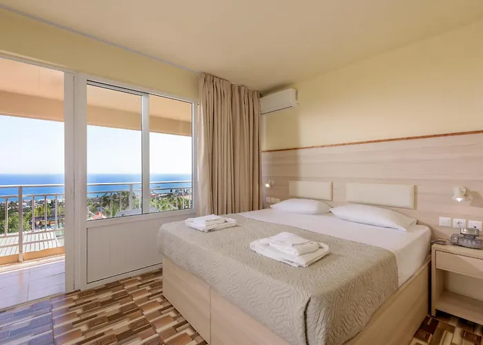 Готель Aqua Sun Village